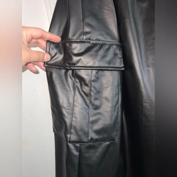 🖤NWT 3rd + Malt Black Faux Leather wide leg pants size 2X - Picture 2 of 6